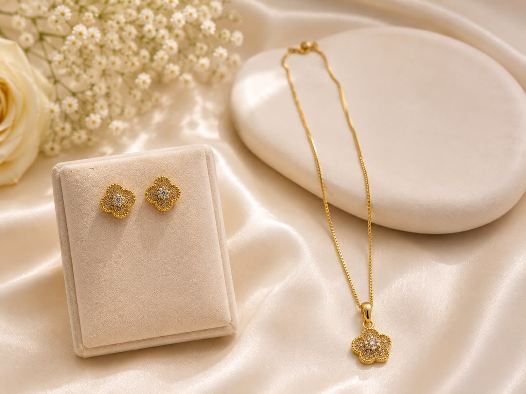 Golden Clover Sparkle Set