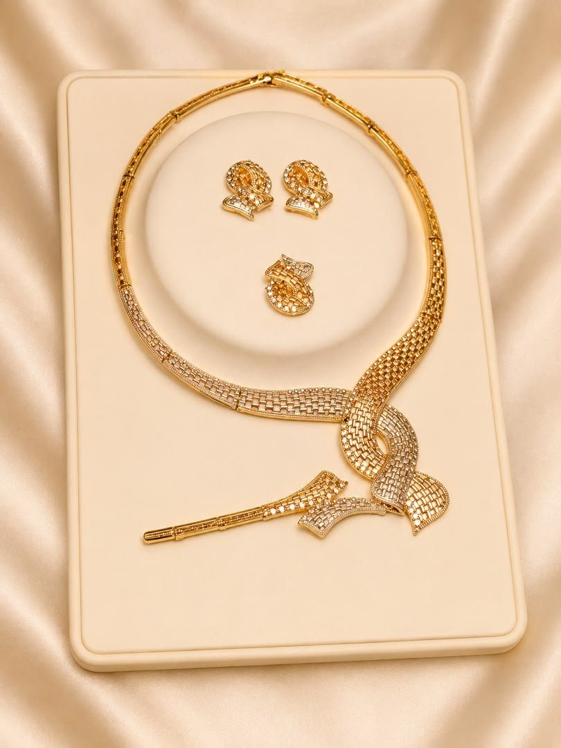 Regal Knot Jewelry Set